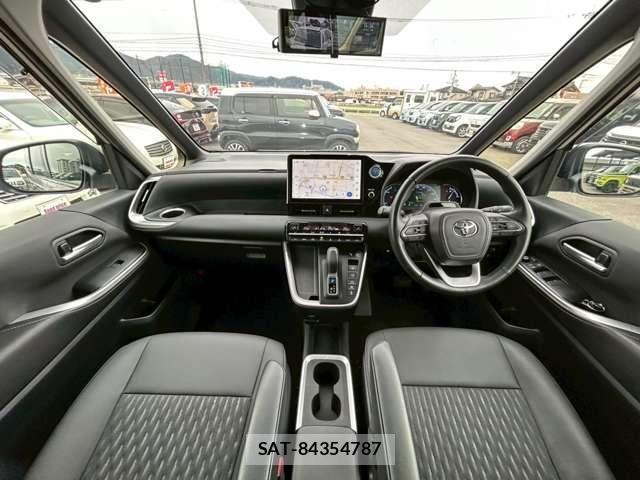 Toyota NOAH 2023-04 8434983-2