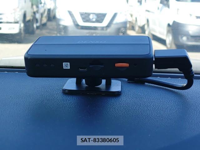 Nissan NOTE 2019-07 8433971-16