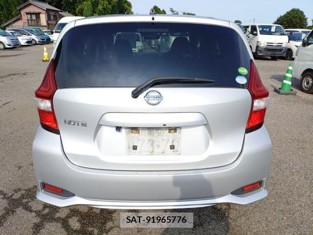 Nissan NOTE 2017-08 8433979-1