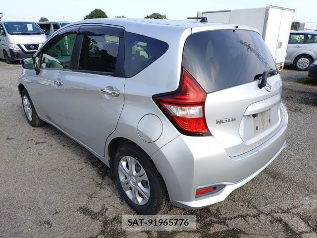 Nissan NOTE 2017-08 8433979-5