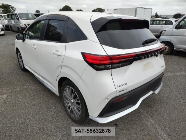 Nissan NOTE 2021-08 8433981-5