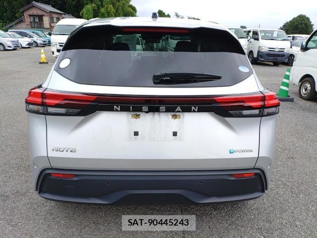 Nissan NOTE 2021-08 8433982-1