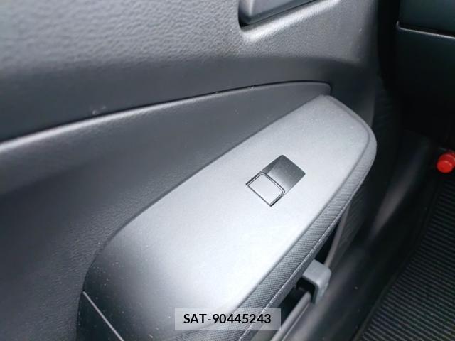 Nissan NOTE 2021-08 8433982-12