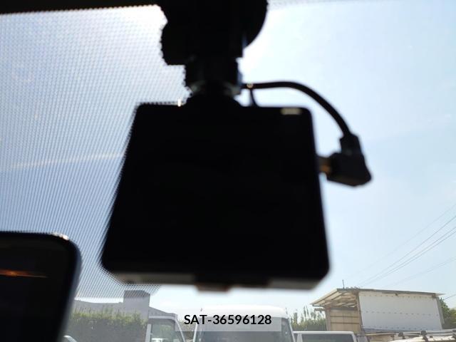 Nissan NOTE 2019-07 8434185-16