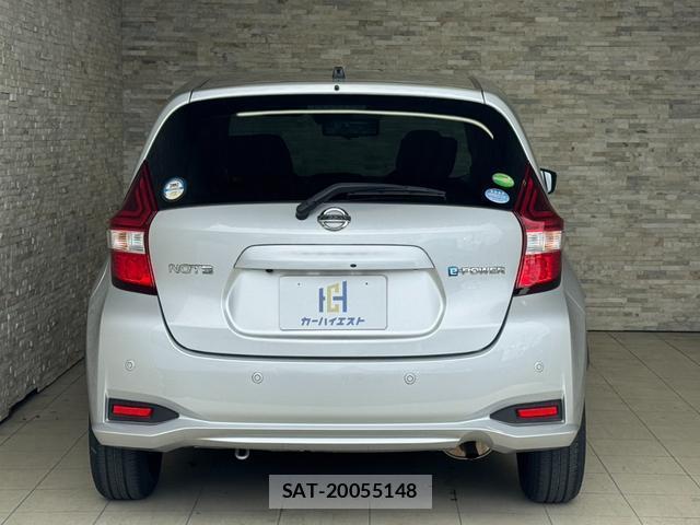 Nissan NOTE 2017-08 8434892-5