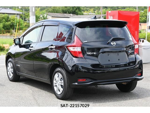 Nissan NOTE 2018-02 8435151-4