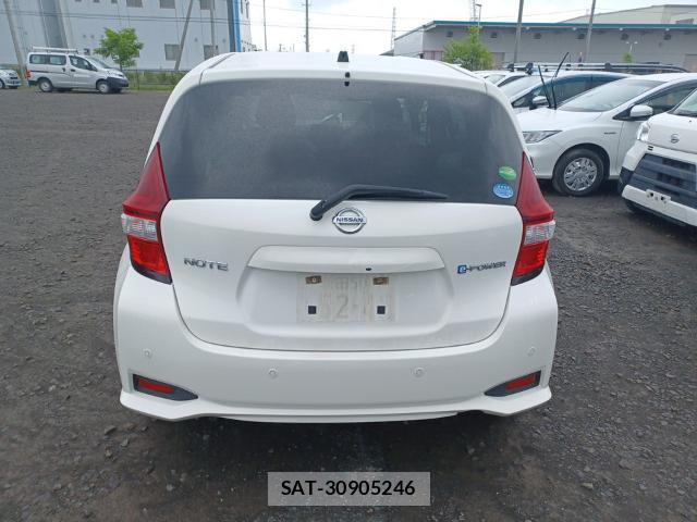 Nissan NOTE 2018-07 8435242-1