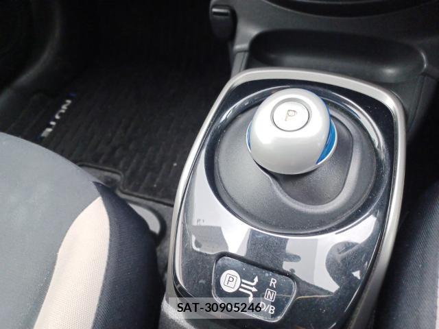 Nissan NOTE 2018-07 8435242-11