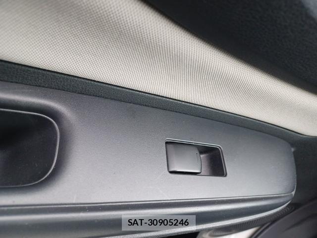 Nissan NOTE 2018-07 8435242-12