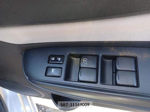 Nissan NOTE 2017-08 8435248-13
