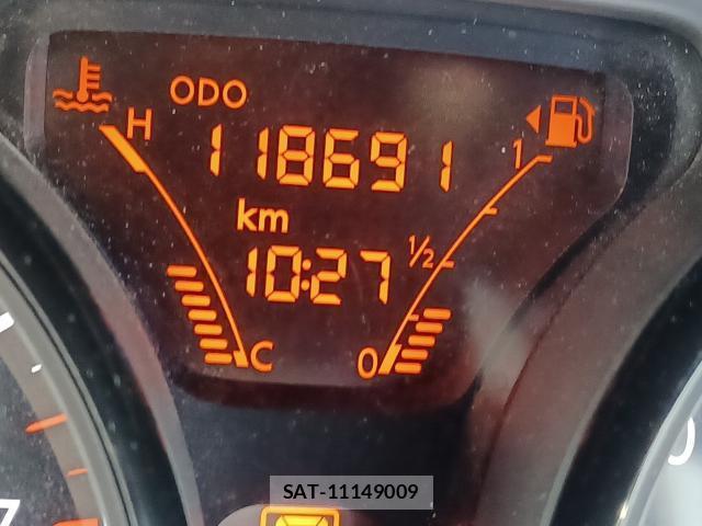 Nissan NOTE 2017-08 8435248-9