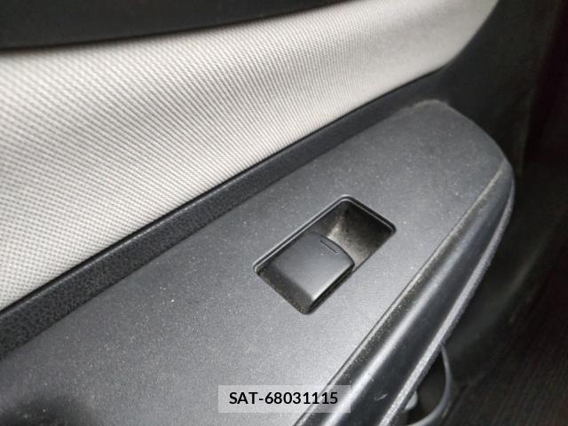 Nissan NOTE 2019-07 8435270-12