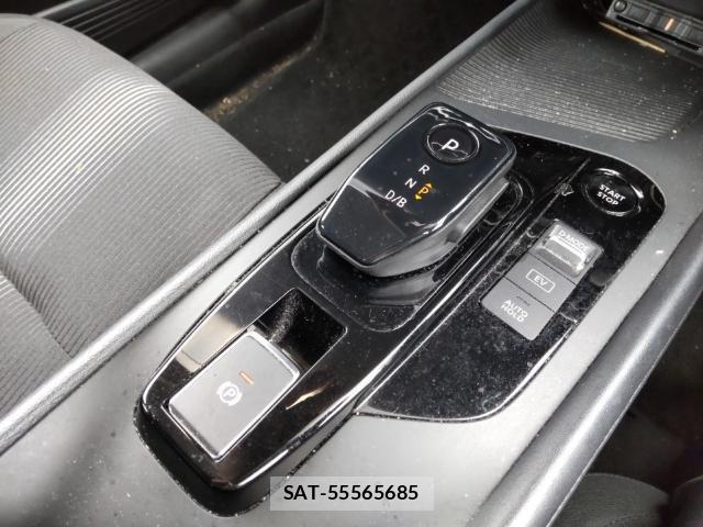Nissan NOTE 2023-08 8435272-11