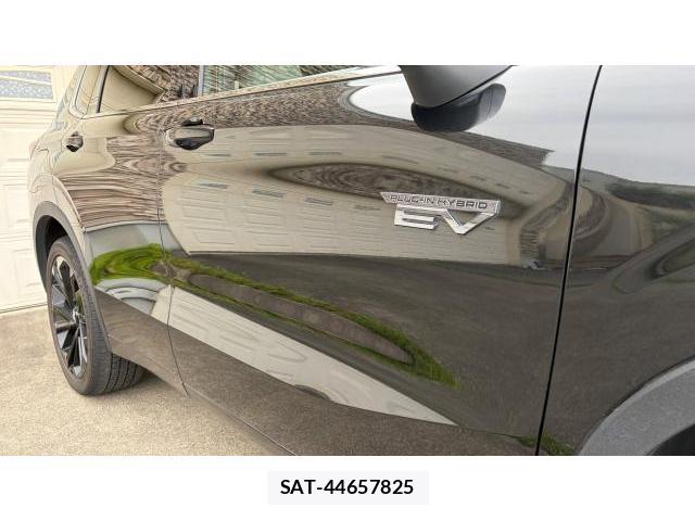 Mitsubishi OUTLANDER PHEV 2023 8434504-18