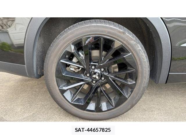Mitsubishi OUTLANDER PHEV 2023 8434504-19
