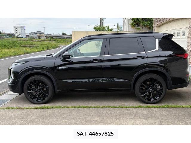 Mitsubishi OUTLANDER PHEV 2023 8434504-3