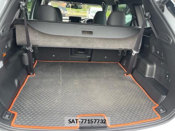 Mitsubishi OUTLANDER PHEV 2022-09 8434721-17