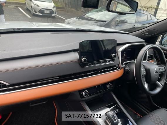 Mitsubishi OUTLANDER PHEV 2022-09 8434721-2