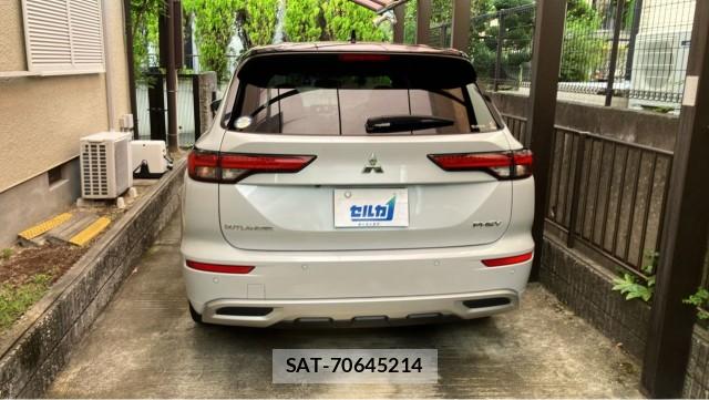 Mitsubishi OUTLANDER PHEV 2022-02 8434743-1