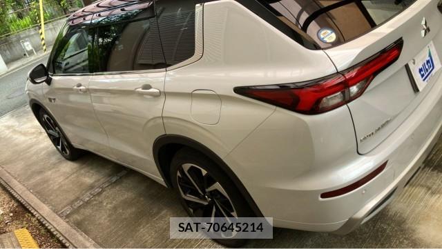 Mitsubishi OUTLANDER PHEV 2022-02 8434743-10