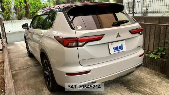 Mitsubishi OUTLANDER PHEV 2022-02 8434743-13