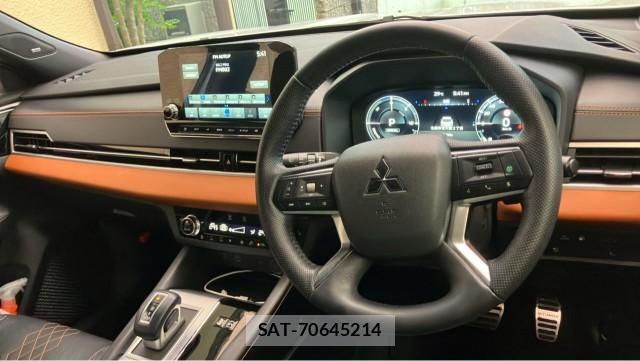 Mitsubishi OUTLANDER PHEV 2022-02 8434743-2