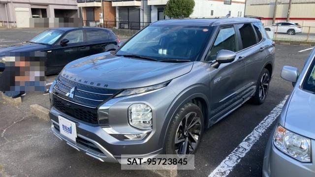 Mitsubishi OUTLANDER PHEV 2022-03 8434754-11