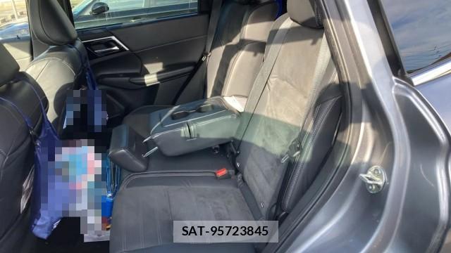 Mitsubishi OUTLANDER PHEV 2022-03 8434754-6