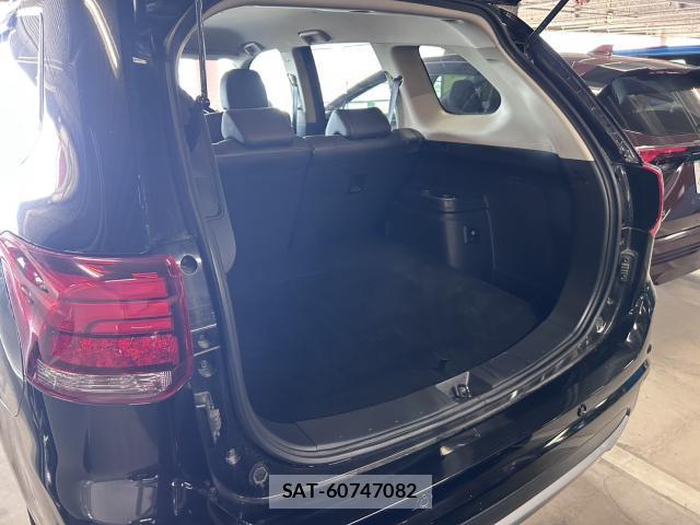 Mitsubishi OUTLANDER PHEV 2018-02 8435066-17