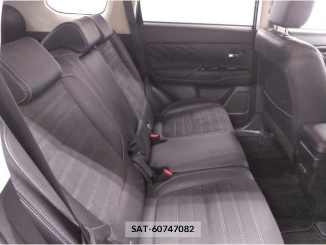 Mitsubishi OUTLANDER PHEV 2018-02 8435066-5