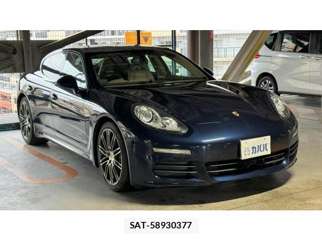Porsche PANAMERA 2017 8434310-16