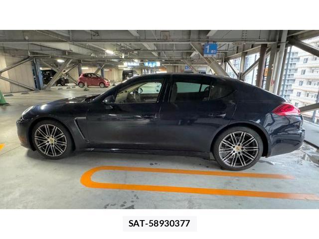 Porsche PANAMERA 2017 8434310-19