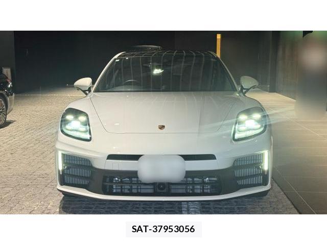 Porsche PANAMERA 2024 8434403-1