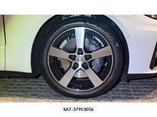 Porsche PANAMERA 2024 8434403-10
