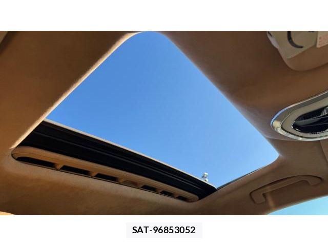 Porsche PANAMERA 2012 8434415-16