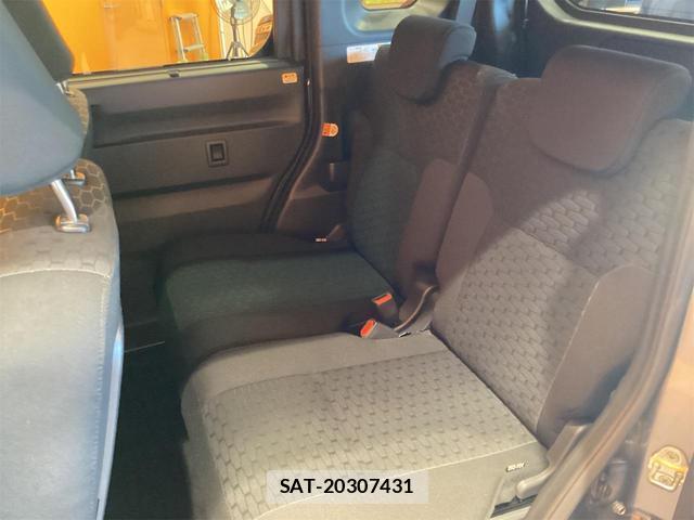 Toyota Pixis Mega 2017-08 8433709-12