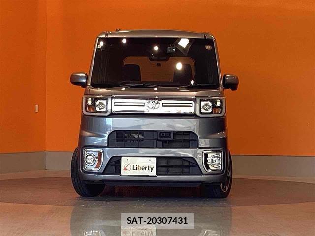 Toyota Pixis Mega 2017-08 8433709-4