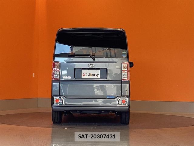 Toyota Pixis Mega 2017-08 8433709-5