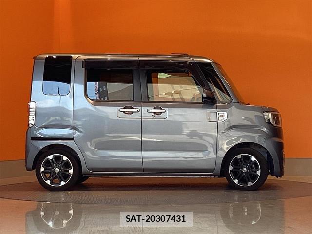 Toyota Pixis Mega 2017-08 8433709-6