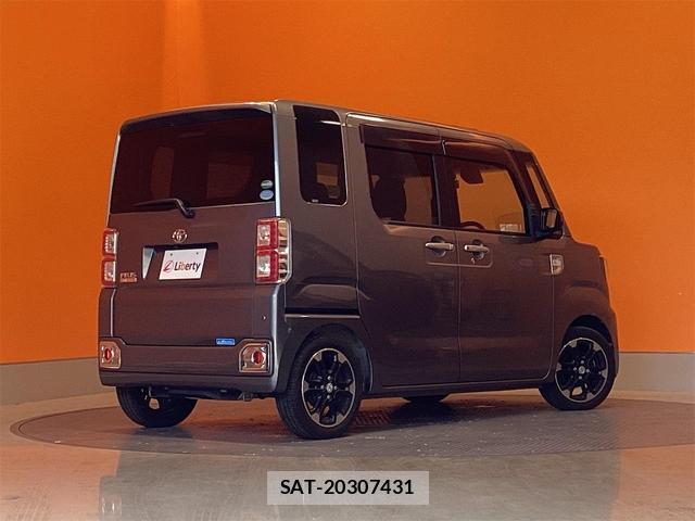 Toyota Pixis Mega 2017-08 8433709-7