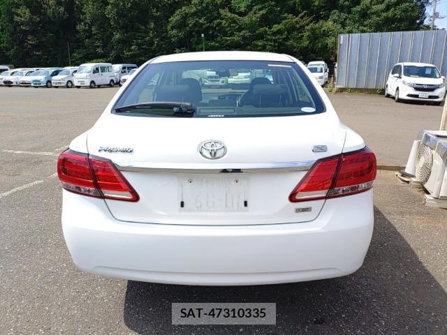Toyota PREMIO 2017-07 8433918-1