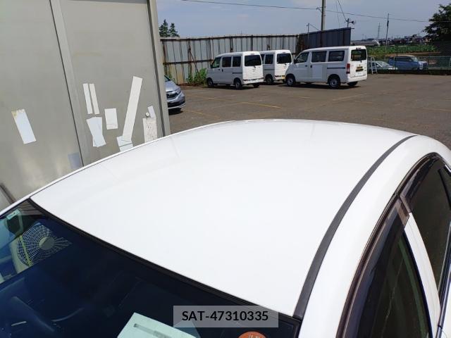 Toyota PREMIO 2017-07 8433918-6