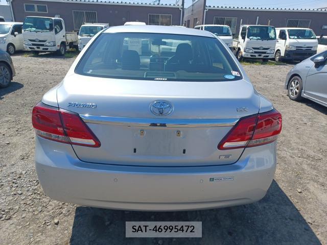 Toyota PREMIO 2017-08 8435250-1
