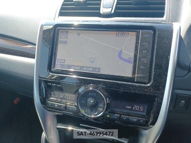Toyota PREMIO 2017-08 8435250-10