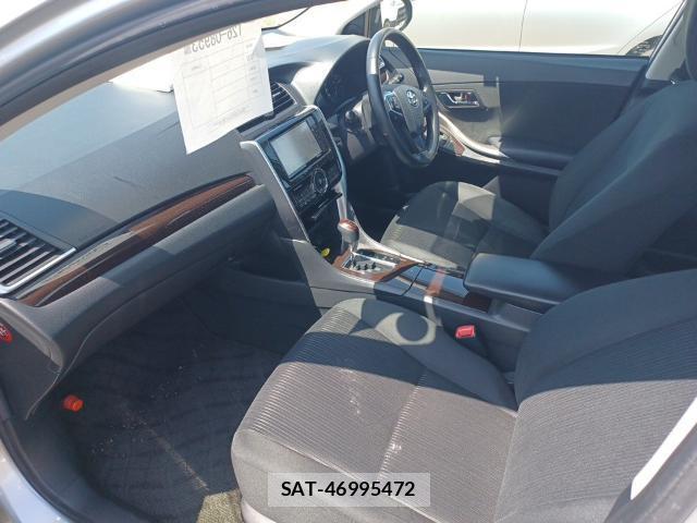 Toyota PREMIO 2017-08 8435250-15