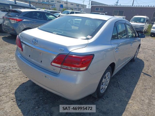 Toyota PREMIO 2017-08 8435250-4