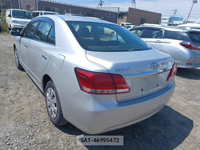 Toyota PREMIO 2017-08 8435250-5