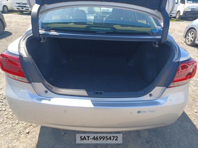 Toyota PREMIO 2017-08 8435250-7