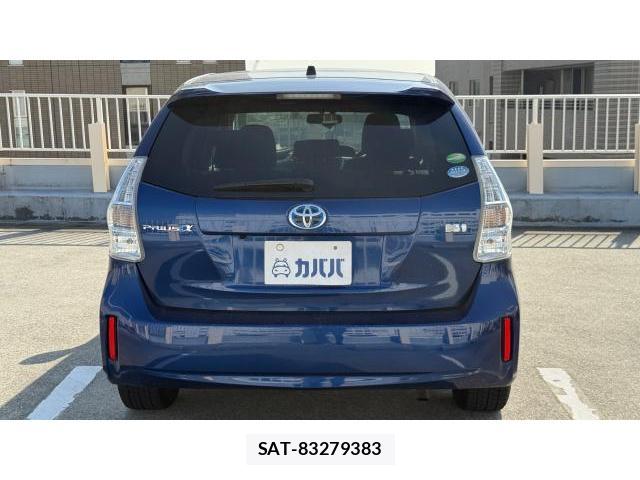 Toyota PRIUS ALPHA 2014 8434428-3