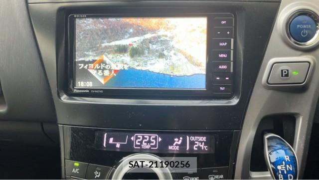 Toyota PRIUS ALPHA 2013-10 8434737-4